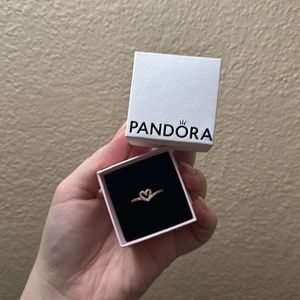Pandora Ring